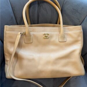 CHANEL Cerf Executive Tote Bag Beige